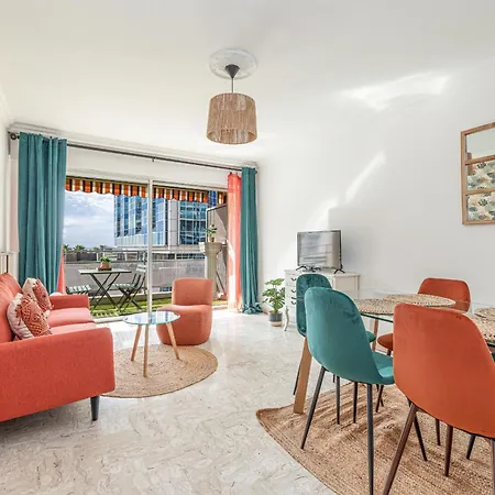 Large 2 Bdr Close To The Balcony & Garage Daire Nice