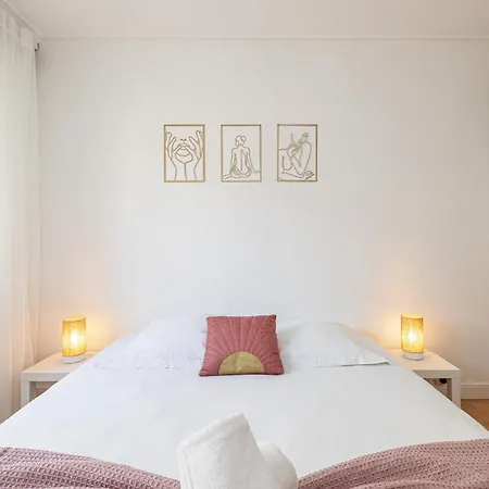 Large 2 Bdr Close To The Balcony & Garage アパート ニース