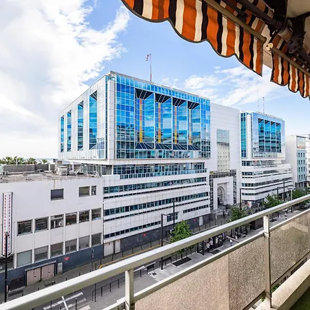 アパート Large 2 Bdr Close To The Balcony & Garage ニース